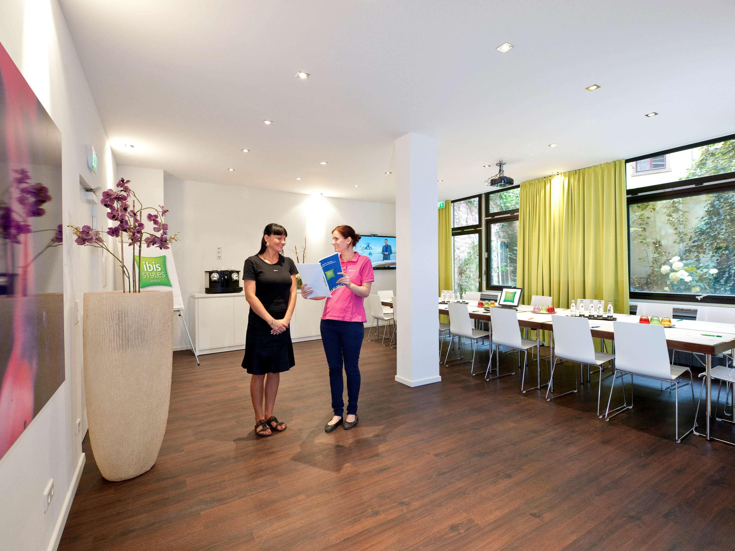 Ibis Styles Frankfurt City Франкфурт-на-Майні Екстер'єр фото